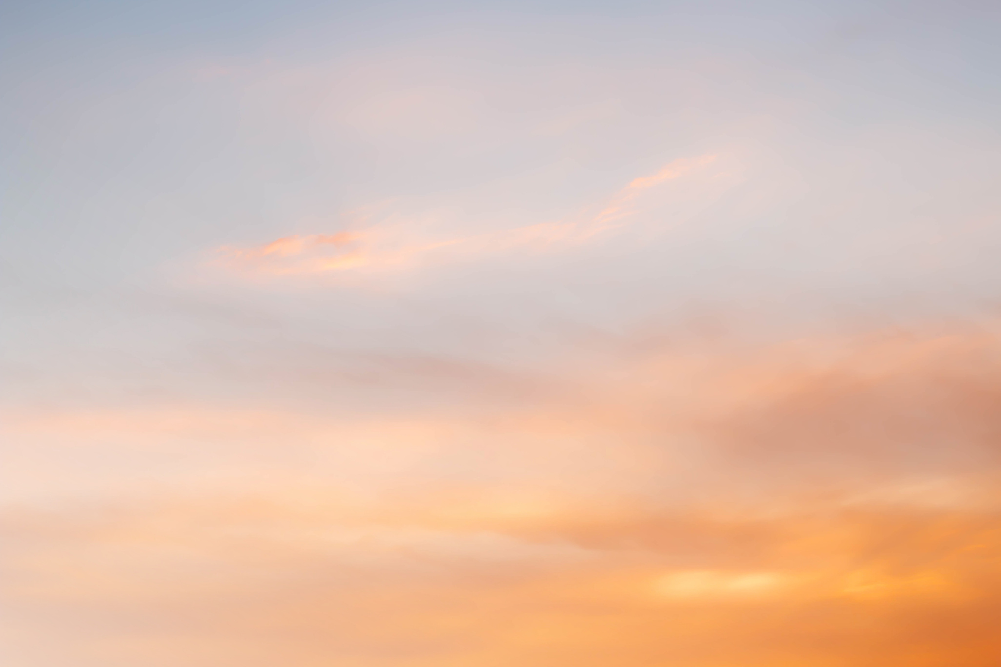 Soft Cloudy in Gradient Pastel